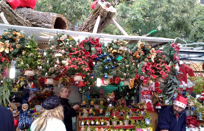 Mercado de Navidad Fira de Santa Lúcia en Barcelona Fira de Santa Llúcia, Barcelona