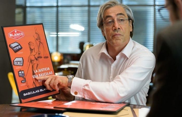 escena de El buen patrón Películas nominadas a los goya 2022 el buen patrón
