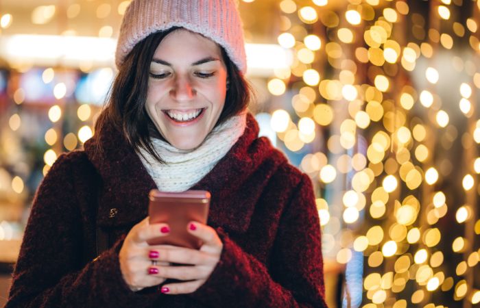 Recibir y enviar mensajes de buenos deseos en Navidad Frases para despedir el año con los mejores deseos