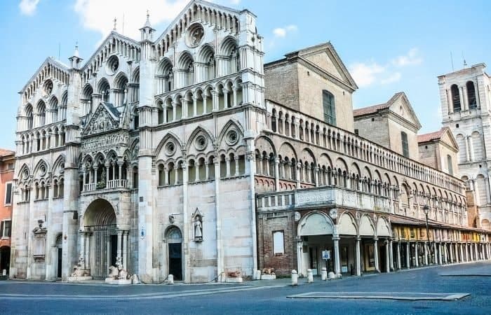 Ferrara posee un casco histórico impresionante Catedral de Ferrara, Italia