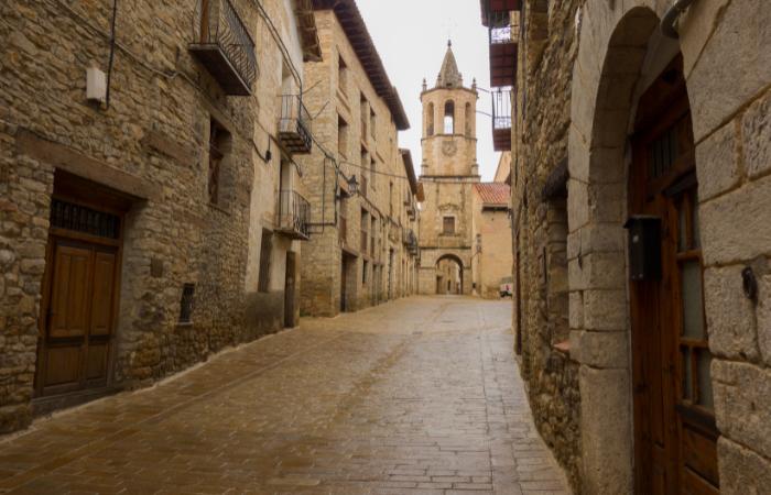 Recorre el camino del Cid y no te pierdas Cantavieja mejores pueblos del mundo teruel cantavieja