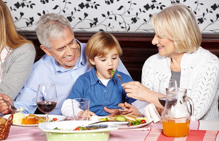 Paciencia con los abuelos entrometidos