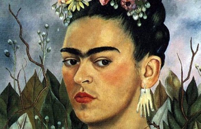 Frida Kahlo. La reina del selfie – Talleres para familias en Casa del Lector