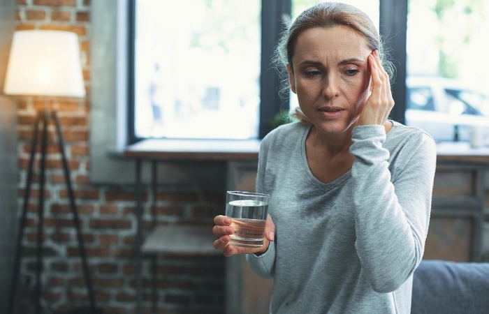 La perimenopausia comienza después de los 40 años La perimenopausia causa dolor de cabeza