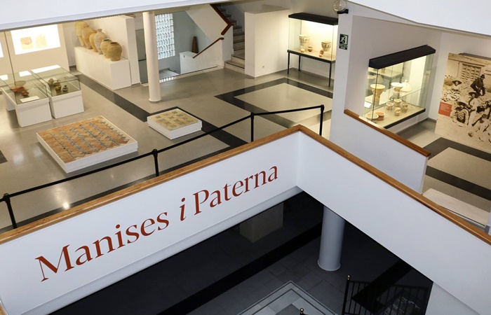 En el Museo de Cerámica de Manises se muestra la evolución de esta actividad en la ciudad Ciudades Creativas en España: Manises