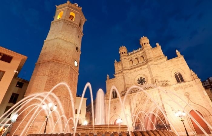Castellón de la Plana es una localidad que merece una visita Catedral y torre El Fadrí, Castellón de la Plana