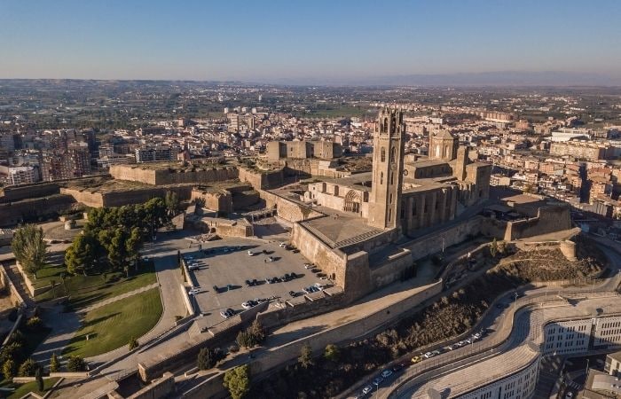 Seu Vella es una de las visitas imprescindibles si se visita la ciudad de Lérida Ciudades españolas con historia: Lérida