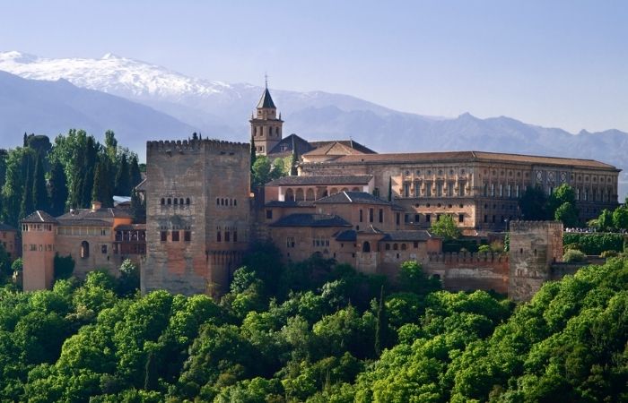 La ciudad de Lorca tenía que estar integrada en el listado de la Unesco gracias a su compromiso con la literatura y las letras La alhambra de Granada