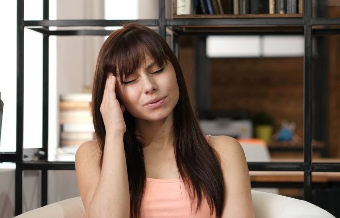 sindrome disfórico premenstrual y dolor de cabeza trastorno disfórico premenstrual: el dolor de cabeza es uno de los síntomas