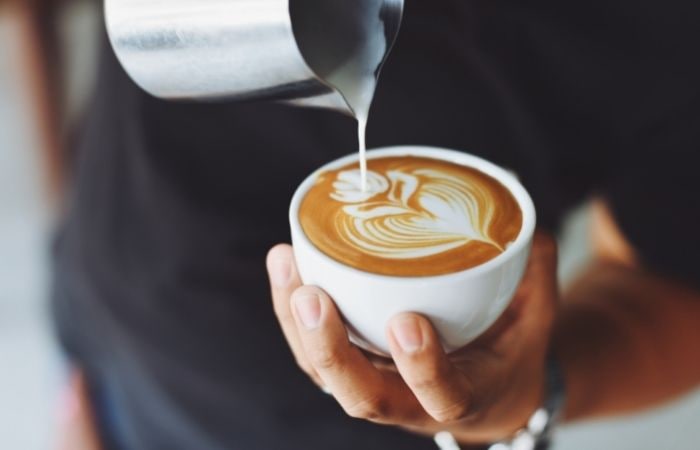 El café forma parte de los alimentos que estropean los dientes El café se incluye dentro de los alimentos que estropean los dientes