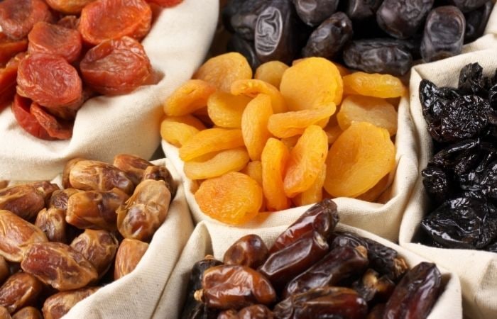 Las frutas secas son alimentos que estropean los dientes Las frutas secas son alimentos que estropean los dientes