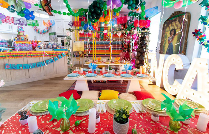 cómo decorar una fiesta de Encanto decoración para fiesta de Encanto