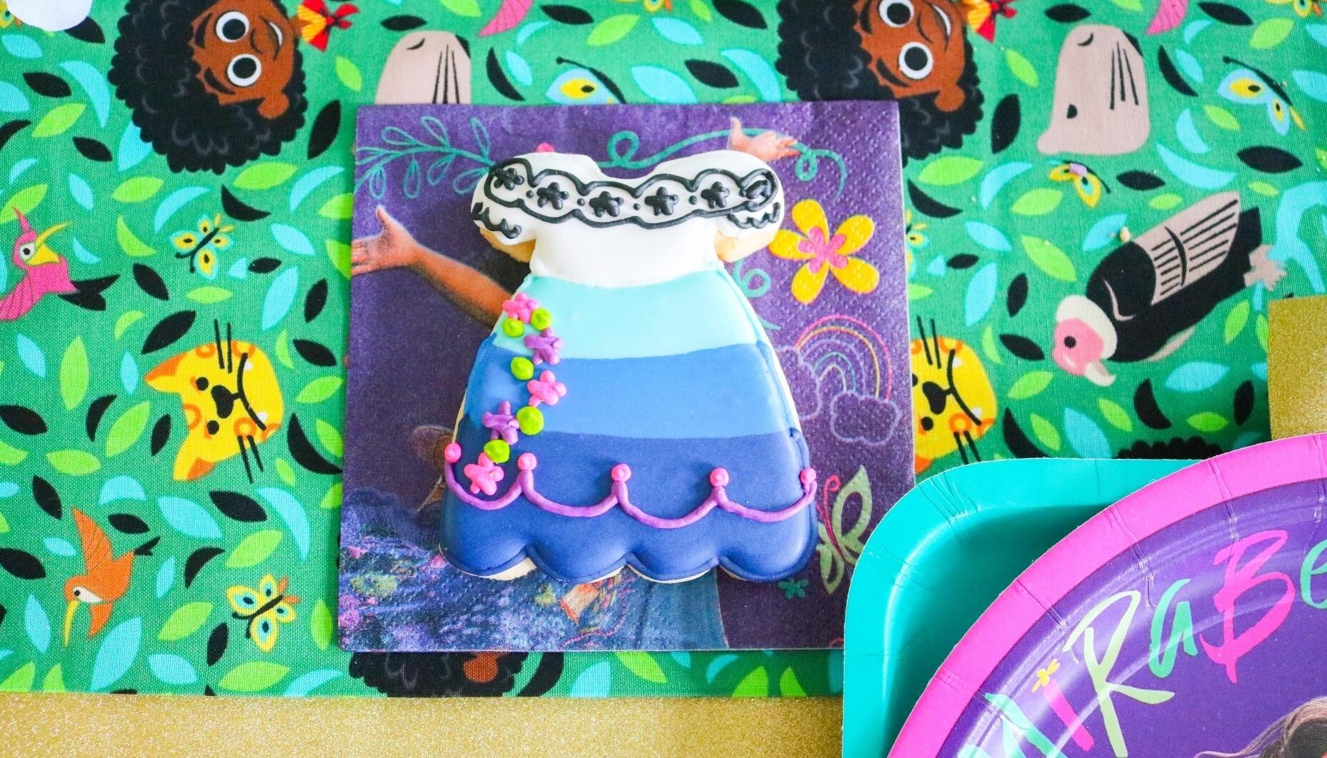 galletas con el vestido de Mirabel galletas de Encanto