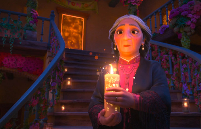 fotograma película encanto: la abuela, Alma nombres colombianos inspirados en Encanto: Alma