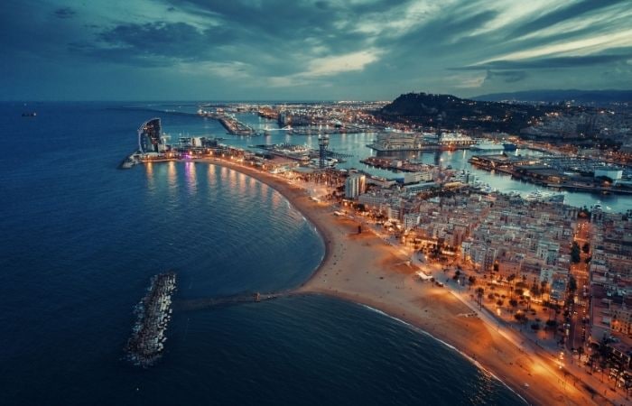 El paseo marítimo de Barcelona es uno de los más modernos y cosmopolitas Paseo marítimo de Barcelona