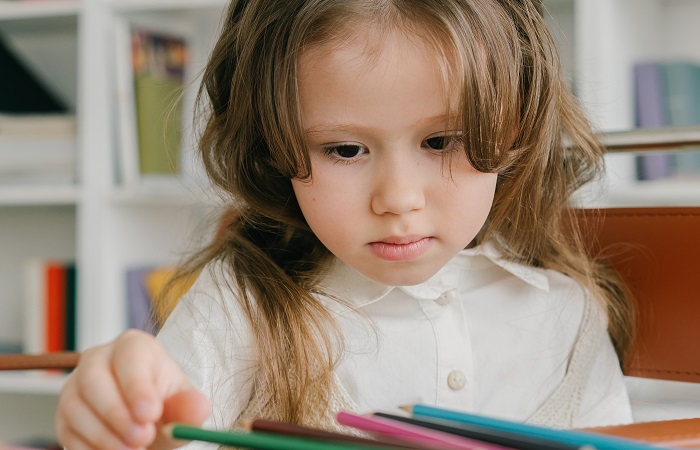 Participación e implicación en el método del reloj de colores Intervención de los niños en los preparativos