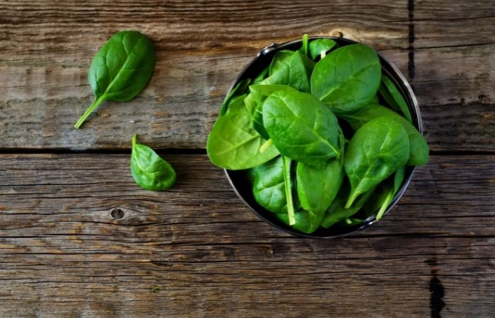 Las espinacas, muy ricas en ácido fólico nutrientes clave en el embarazo: ácido fólico