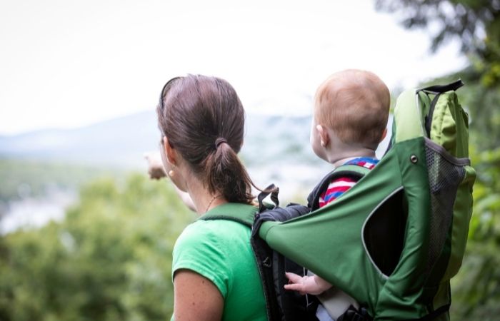El contacto con la naturaleza es muy positivo para los niños de alta demanda Viajar con niños de alta demanda: salir a la naturaleza, lo mejor