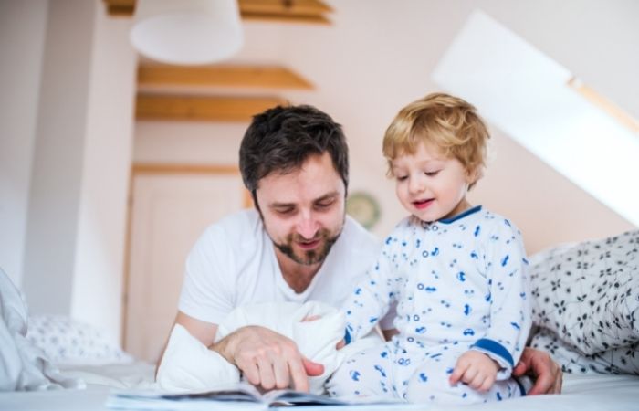 Fomentar el interés por la lectura desde las primeras etapas y cada día Fomentar el interés por la lectura desde bebés