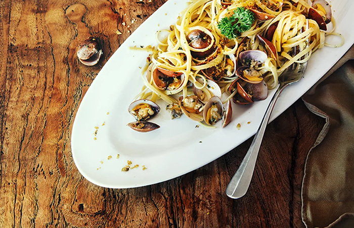 Receta de tallarines con almejas pasta con almejas alta en vitamina B12