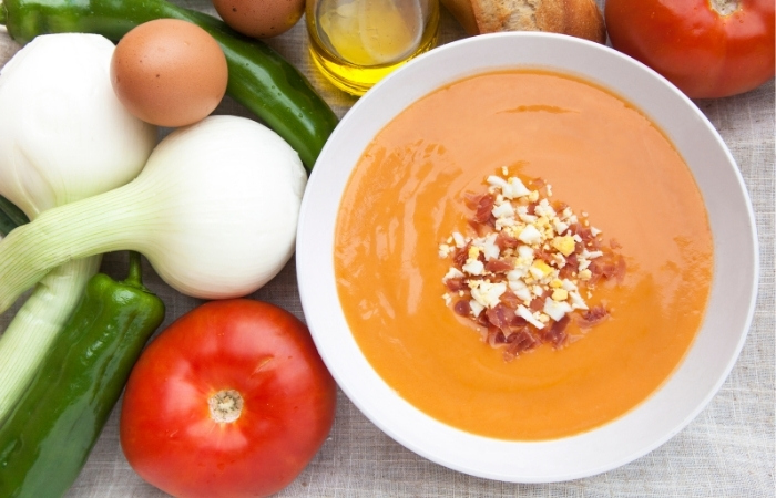 Cómo hacer un salmorejo tradicional Recetas de verano típicas y fresquitas: salmorejo