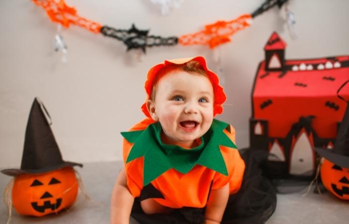 Aprende a hacer una disfraz en 3D de calabaza Disfraces de Halloween para bebés: de calabaza