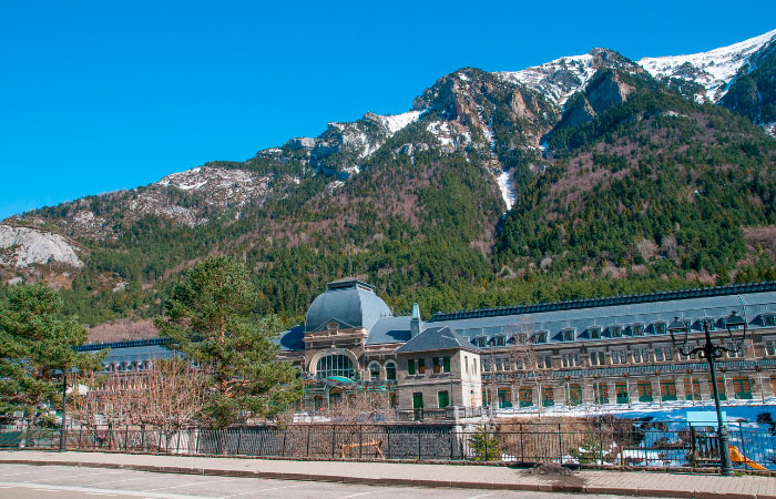 Estación de tren Canfranc, España Estaciones de trenes en España, Canfranc