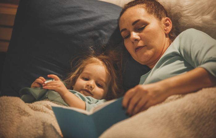 Los cuentos de antes de dormir deben ser historias que les relajen Hábitos del sueño en los niños