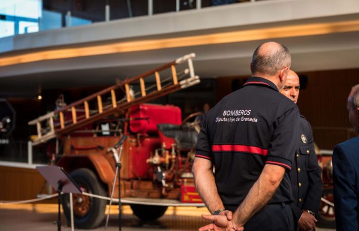 Bomberos de Granada. Dos siglos de lucha contra el fuego