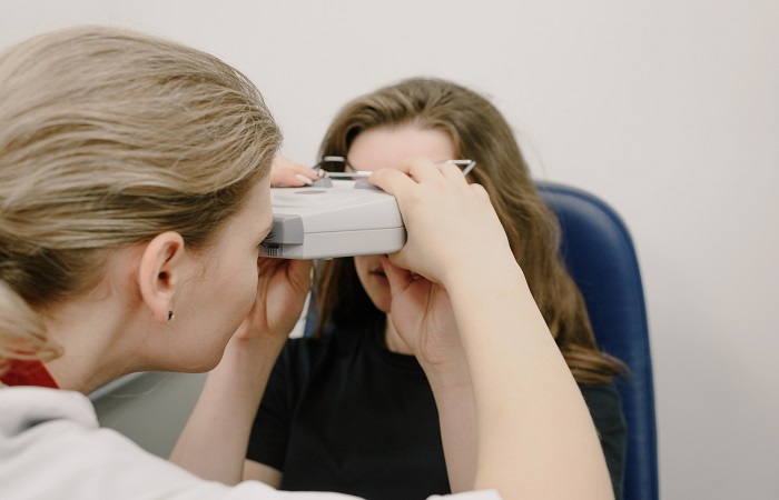 Cómo detectar la esclerosis múltiple Síntomas de la esclerosis múltiple: problemas de visión