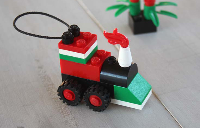 Manualidad de locomotora con LEGO Locomotora con LEGO