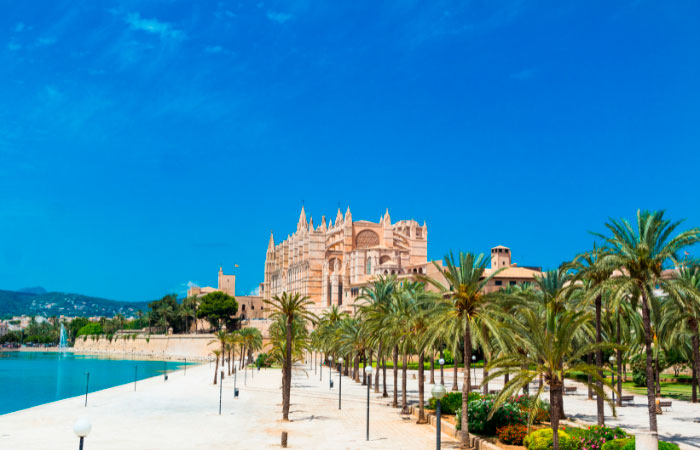 Palma de Mallorca, Baleares, España Mallorca: destinos a dos horas en avión desde Madrid