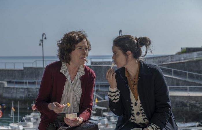 escena de cinco lobitos, una de las películas nominadas a los goya 2023 Películas nominadas a los goya 2023: Cinco lobitos