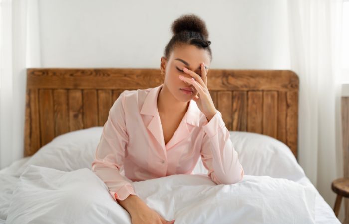¿Cómo afecta comer tarde o dormir poco a nuestra salud intestinal?