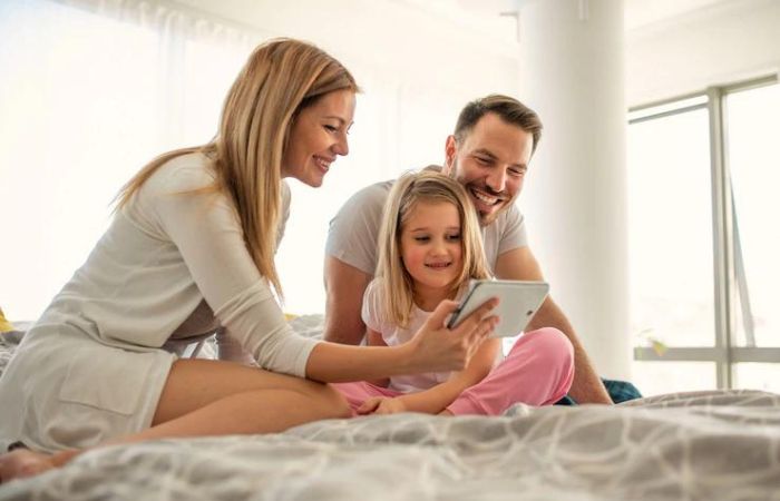 Razones por las que no debemos usar las pantallas como premio No usar pantalla como premio: supervisión de adultos