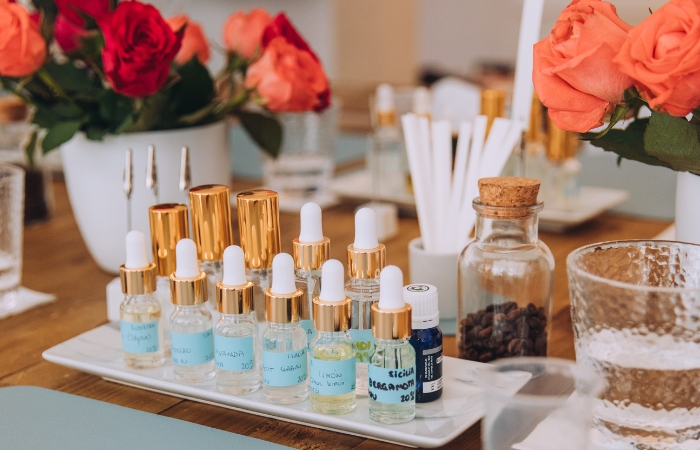Crear perfumes 'El arte de hacer perfumes': una actividad creativa con mucha química y salidas profesionales