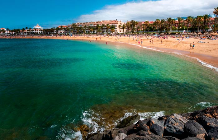 La gran playa de las Américas en Costa Adeje playa de las Américas, en costa Adeje