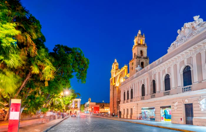 Esta ciudad colonial conquista con sus casas de colores Mérida México Yucatán