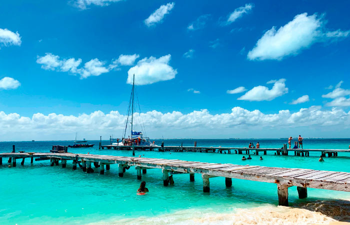 Isla Mujeres es uno de los destinos más tranquilos y hermosos de México Isla mujeres ciudades de México