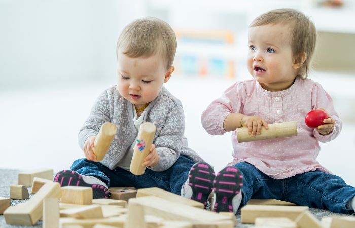 Hermanos gemelos o mellizos pueden ser de ambos sexos Características de los mellizos