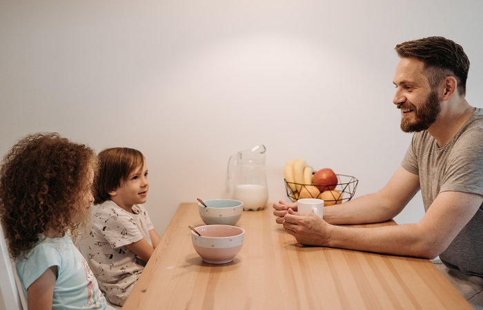Fomentar la comunicación fluida Reforzar la comunicación con los niños