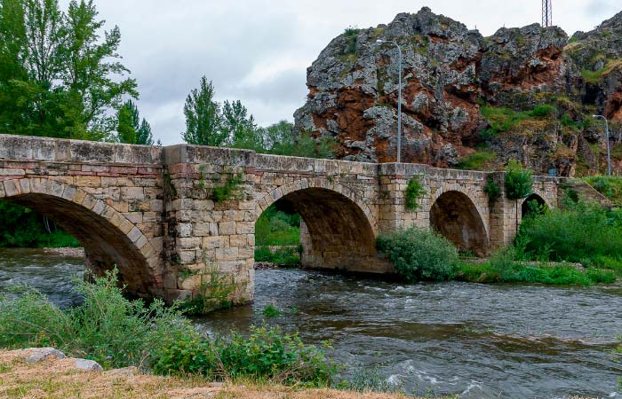 Cervera de Pisuerga es perfecto si te gusta caminar y explorar Cervera de Pisuerga, un gran destino para el verano