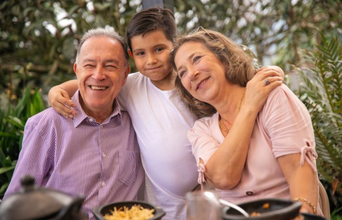 abuelos y nieto, una gran relación Frases sobre los abuelos