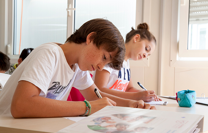 Clases de francés y actividades deportivas y de ocio Estancias de inmersión lingüística en francés con clases