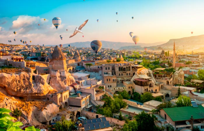 Los globos aerostáticos en el cielo de Goreme Goreme capadocia turquia globos