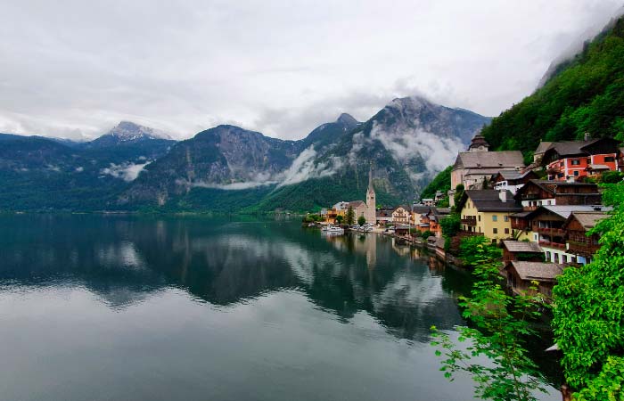 ¿Te apetece conocer el pueblo que inspiró al de Frozen? ¡Está en Austria! lagos más bonitos de Europa: lago Hallstatt frozen austria