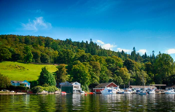Pasea por el Windermere y el mundo de Beatrix Potter en Inglaterra Windermare lake Inglaterra Europa