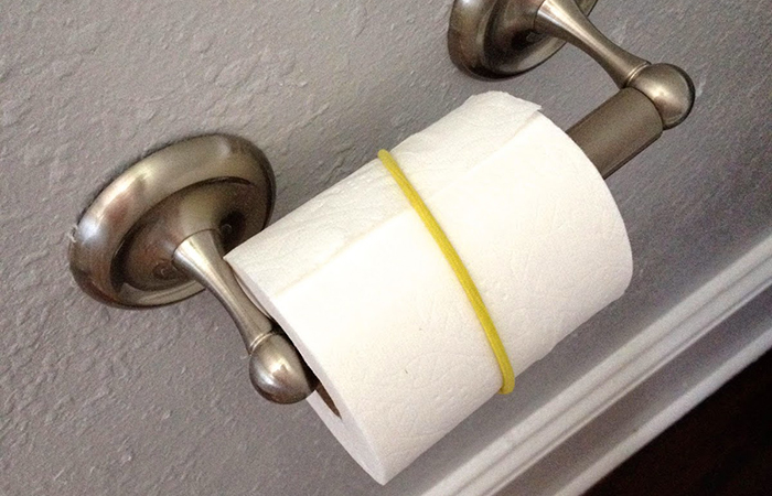 cómo conseguir que el papel higiénico no se desenrolle trucos de mamás para el papel higiénico