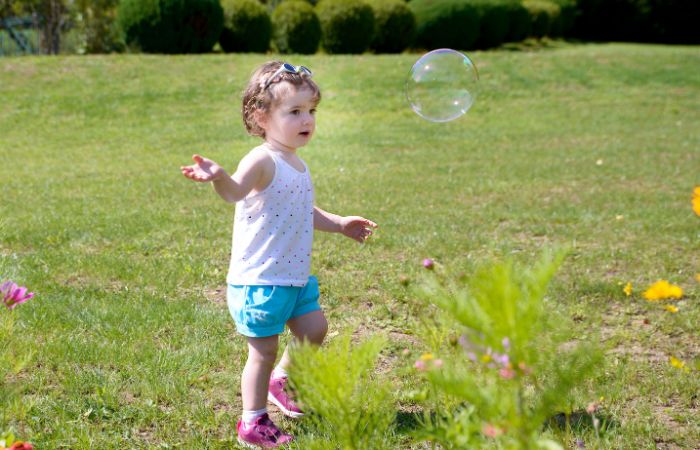 Alternativas de juegos con pompas para niños Juegos con pompas para niños