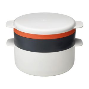 utensilios para cocinar en el microondas: cazuelas apilables